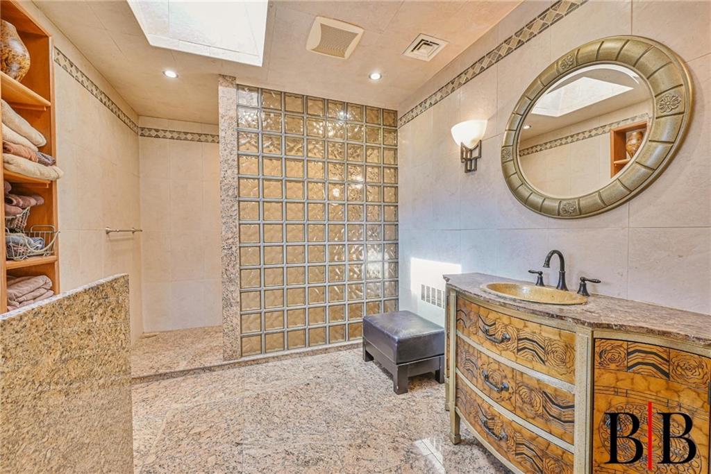 2017 East 74th Street Bergen Beach Brooklyn NY 11234