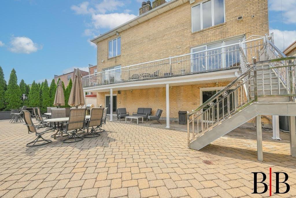 2017 East 74th Street Bergen Beach Brooklyn NY 11234