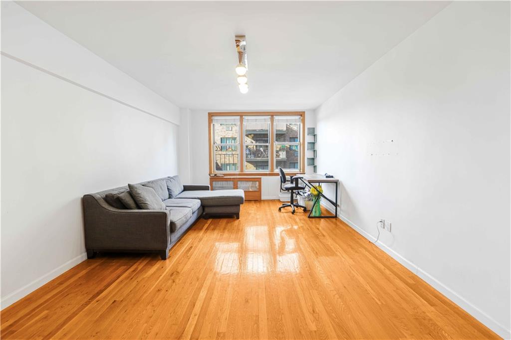 1625 Emmons Avenue Sheepshead Bay Brooklyn NY 11235