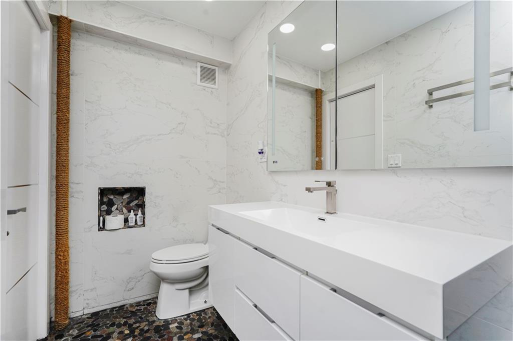 2546 East 13th Street Sheepshead Bay Brooklyn NY 11235