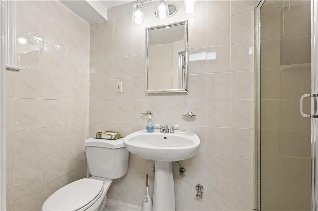 2724 East 27th Street Sheepshead Bay Brooklyn NY 11229