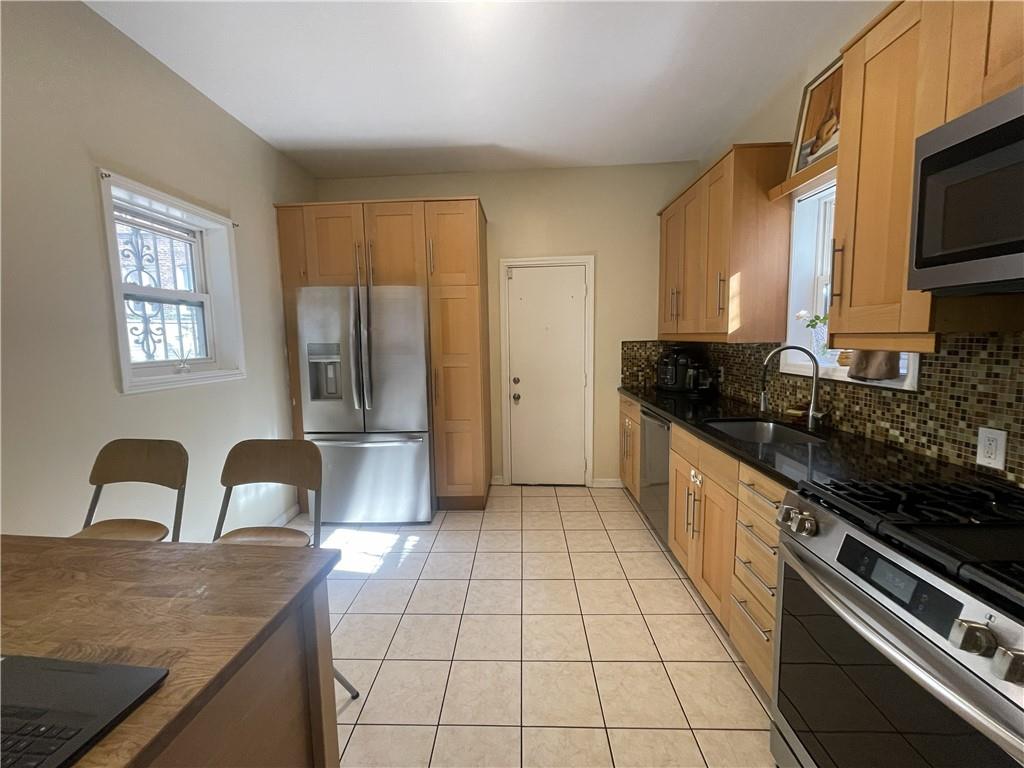 719 East 10 Street Flatbush Brooklyn NY 11230