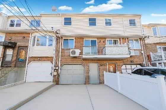 22 Oakville Street Willowbrook Staten Island NY 10314