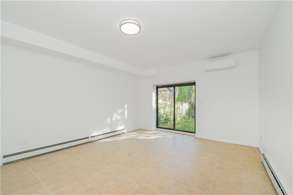 22 Oakville Street Willowbrook Staten Island NY 10314