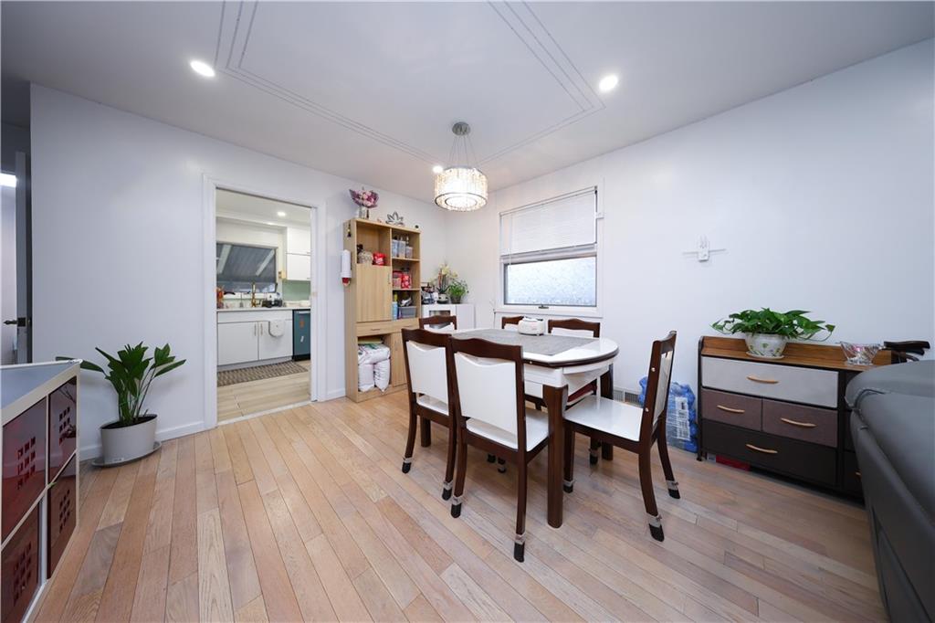 72 Zoe Street Staten Island NY 10305