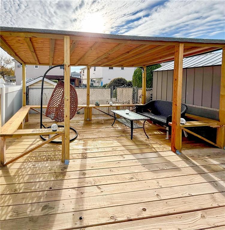 72 Zoe Street Staten Island NY 10305