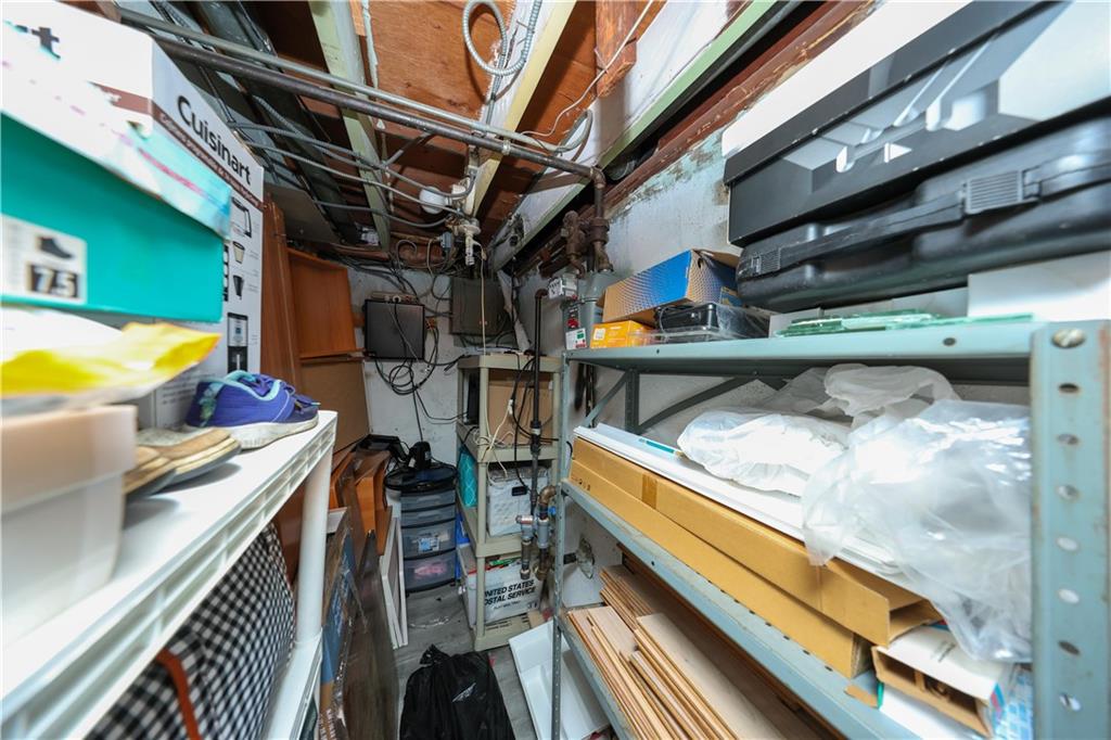 72 Zoe Street Staten Island NY 10305