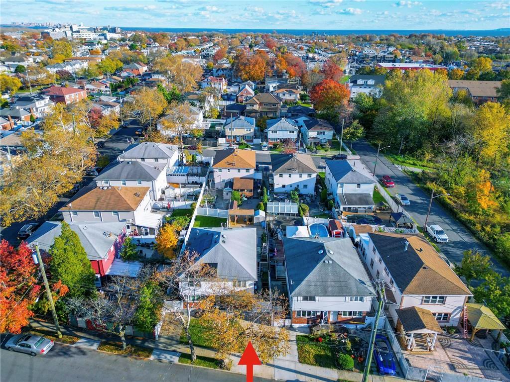 72 Zoe Street Staten Island NY 10305