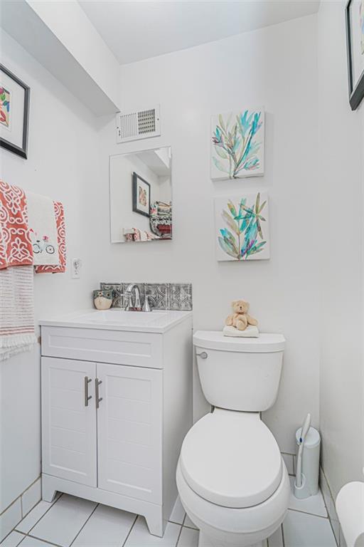 516 Medina Street Oakwood Staten Island NY 10306