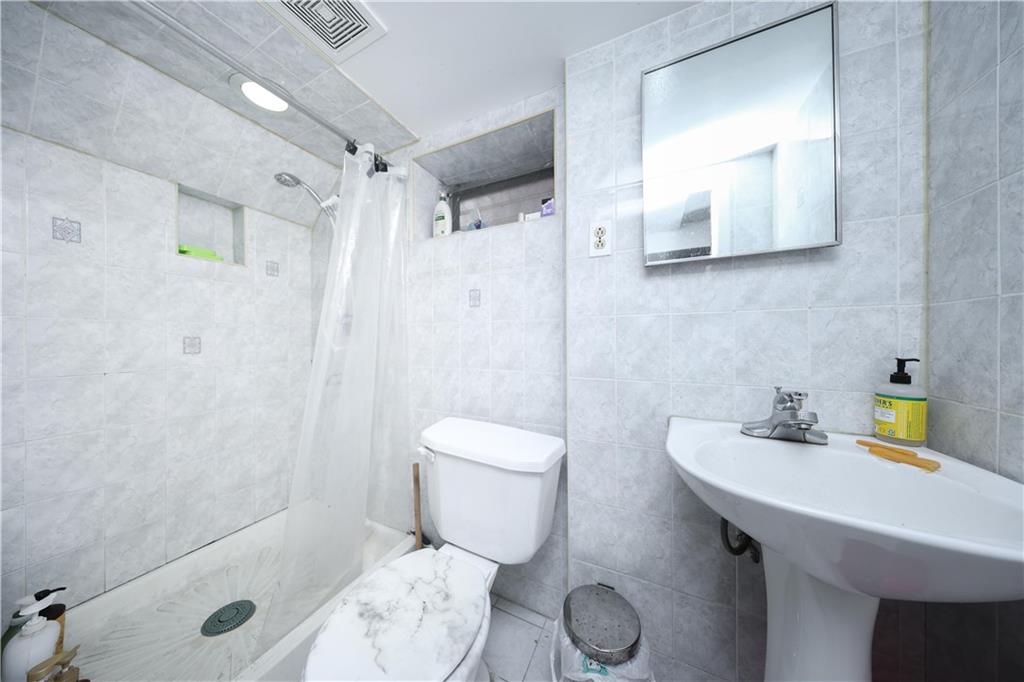 1571 West 2nd Street Bensonhurst Brooklyn NY 11204