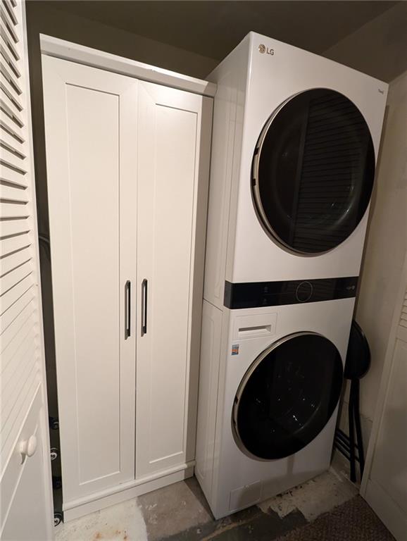 305 Ilyssa Way Arden Heights Staten Island NY 10312