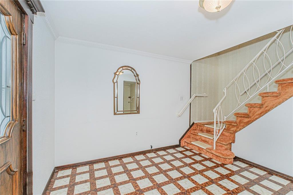 16 Bowling Green Place Bulls Head Staten Island NY 10314