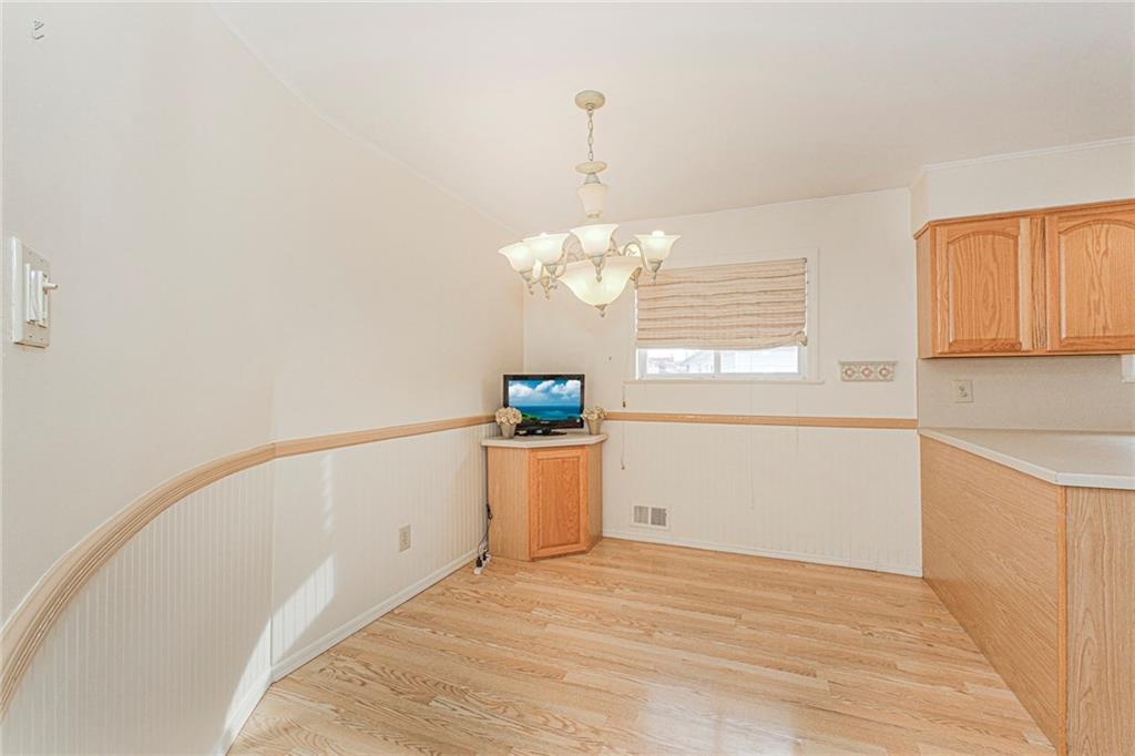 16 Bowling Green Place Bulls Head Staten Island NY 10314