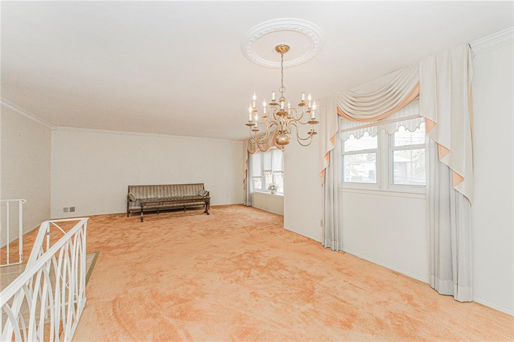 16 Bowling Green Place Bulls Head Staten Island NY 10314