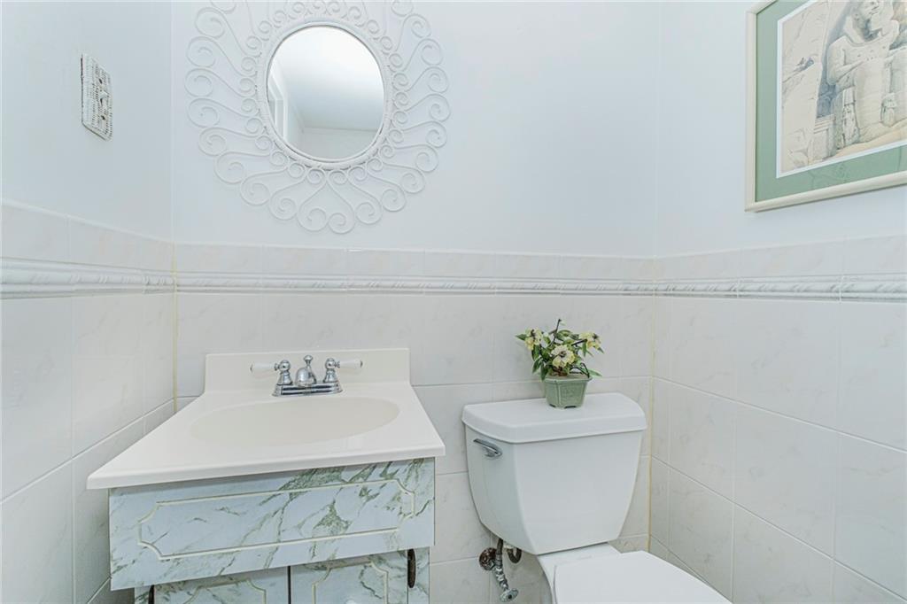 16 Bowling Green Place Bulls Head Staten Island NY 10314