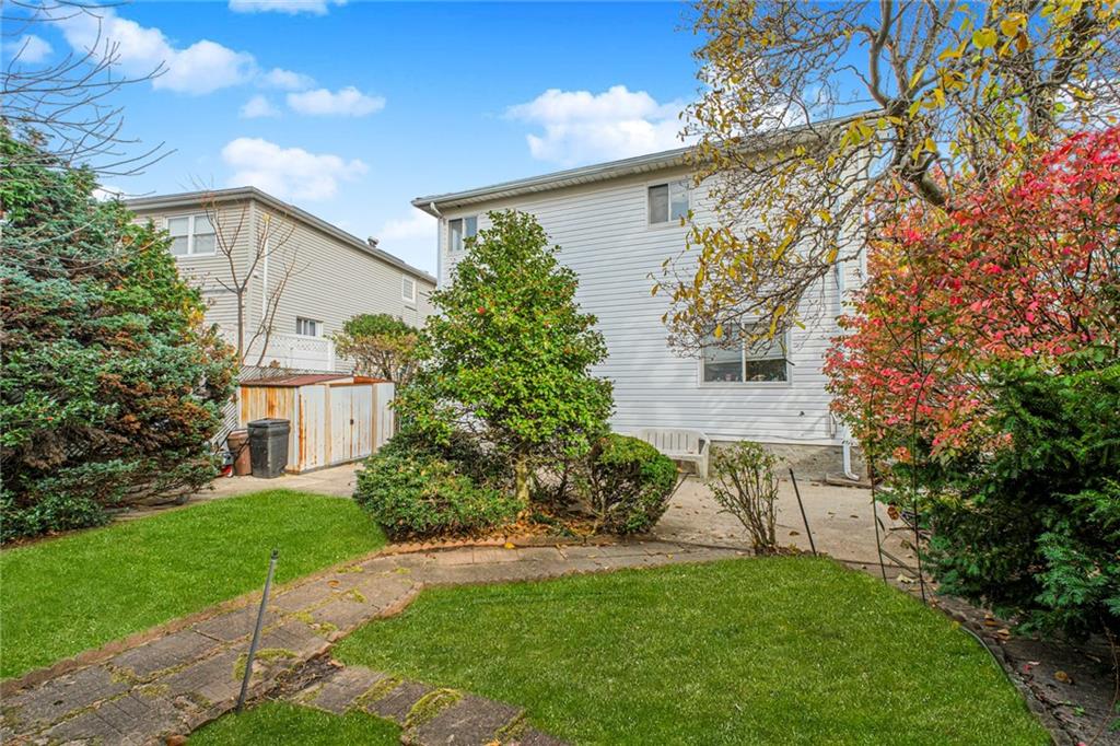 16 Bowling Green Place Bulls Head Staten Island NY 10314