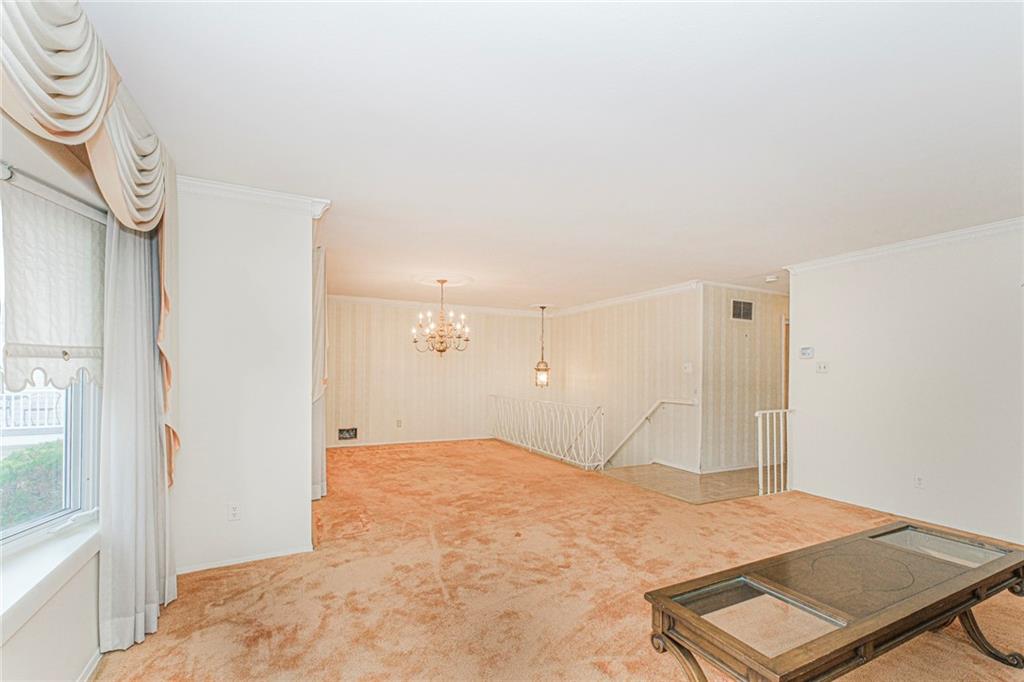 16 Bowling Green Place Bulls Head Staten Island NY 10314