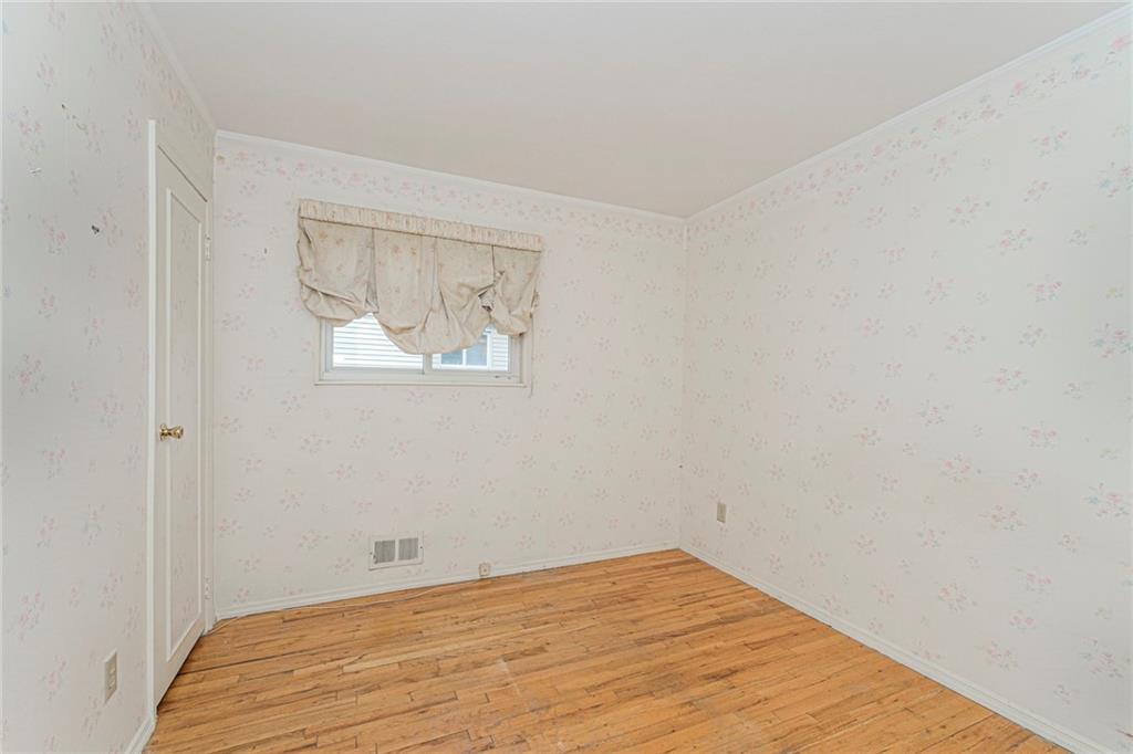 16 Bowling Green Place Bulls Head Staten Island NY 10314