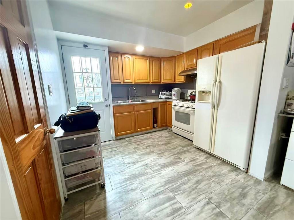 1584 West 7 Street Bensonhurst Brooklyn NY 11204