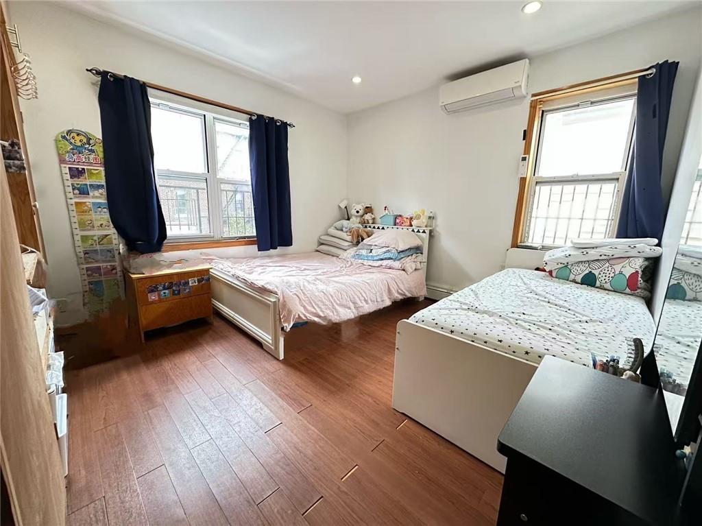 1584 West 7 Street Bensonhurst Brooklyn NY 11204