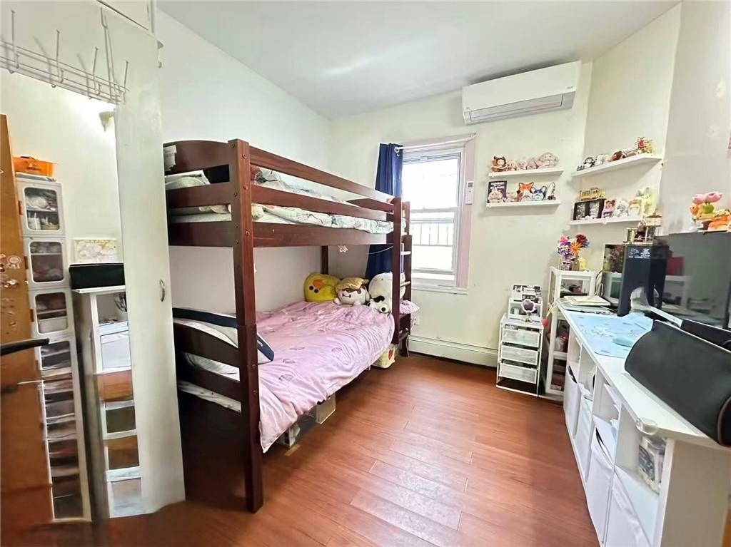 1584 West 7 Street Bensonhurst Brooklyn NY 11204