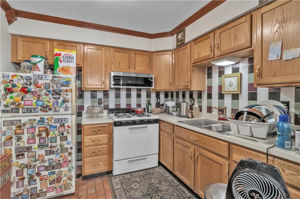 221 Macdougal Street Bedford Stuyvesant Brooklyn NY 11233