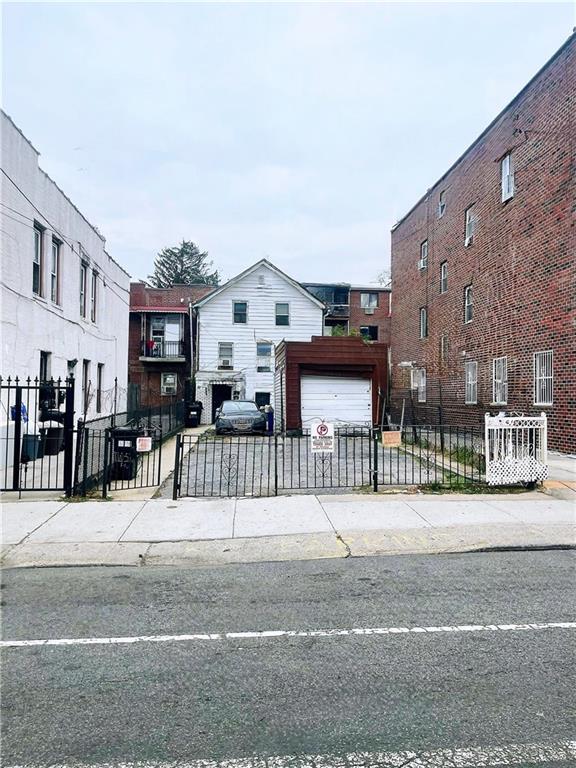 10601 53rd Avenue Corona Corona NY 11368