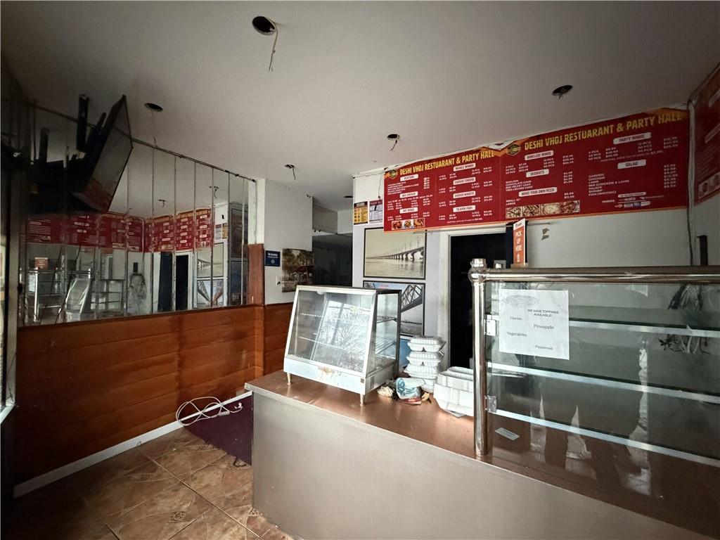 111-06 Farmers Boulevard Saint Albans St. Albans NY 11412