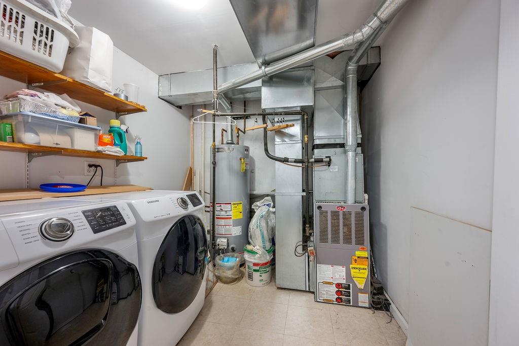 21 Leewood Loop Park Hill Staten Island NY 10304