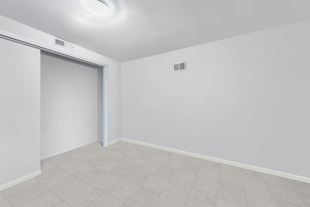 21 Leewood Loop Park Hill Staten Island NY 10304