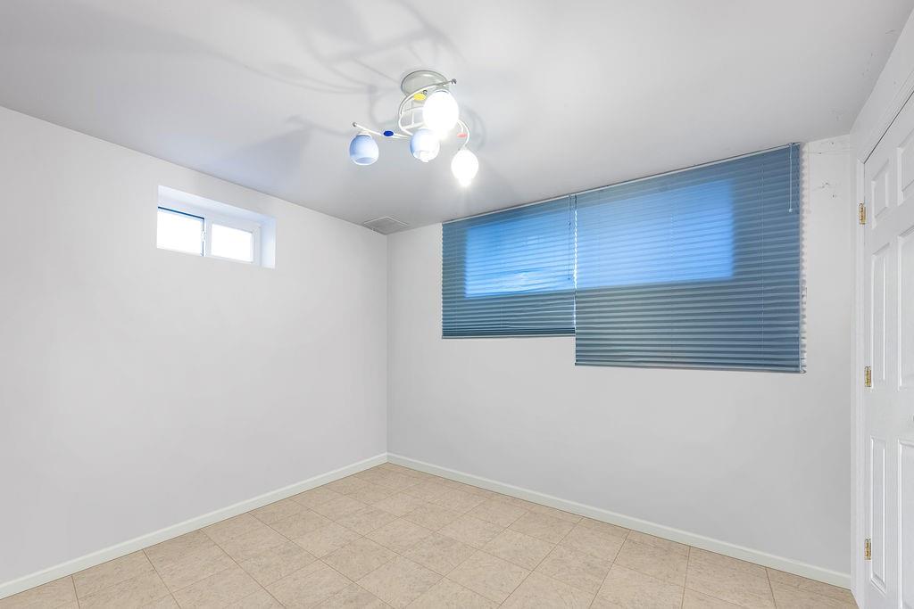 21 Leewood Loop Park Hill Staten Island NY 10304