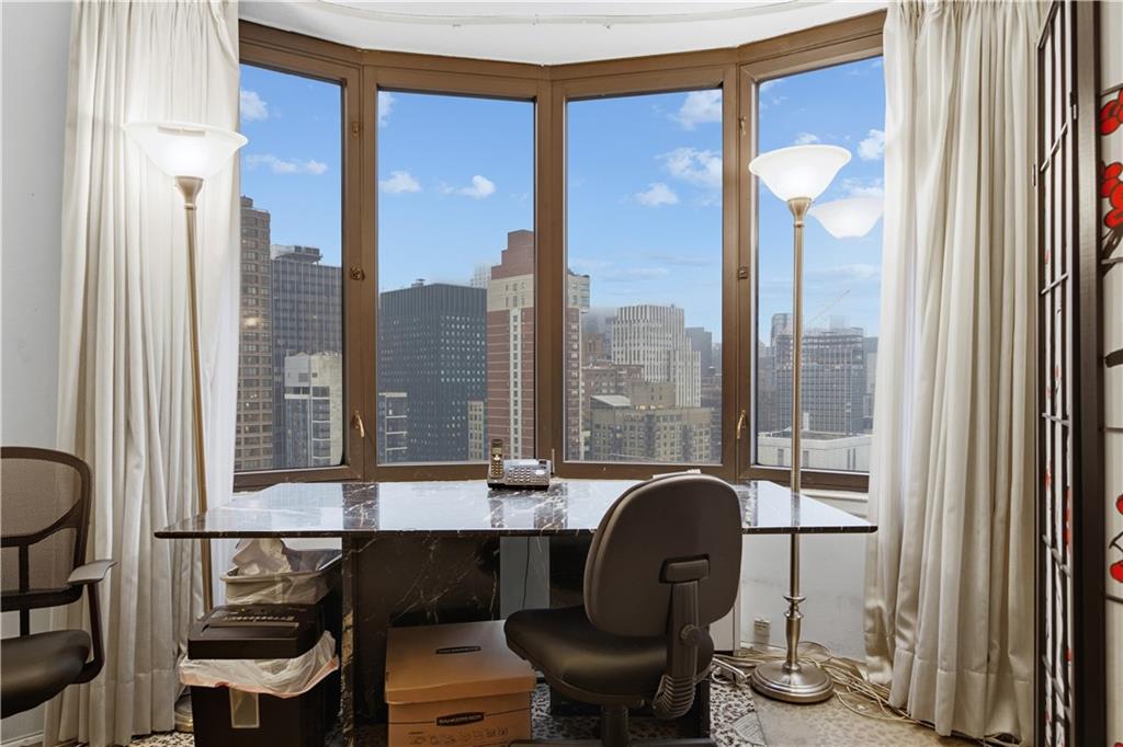 330 East 38th Street Murray Hill New York NY 10016