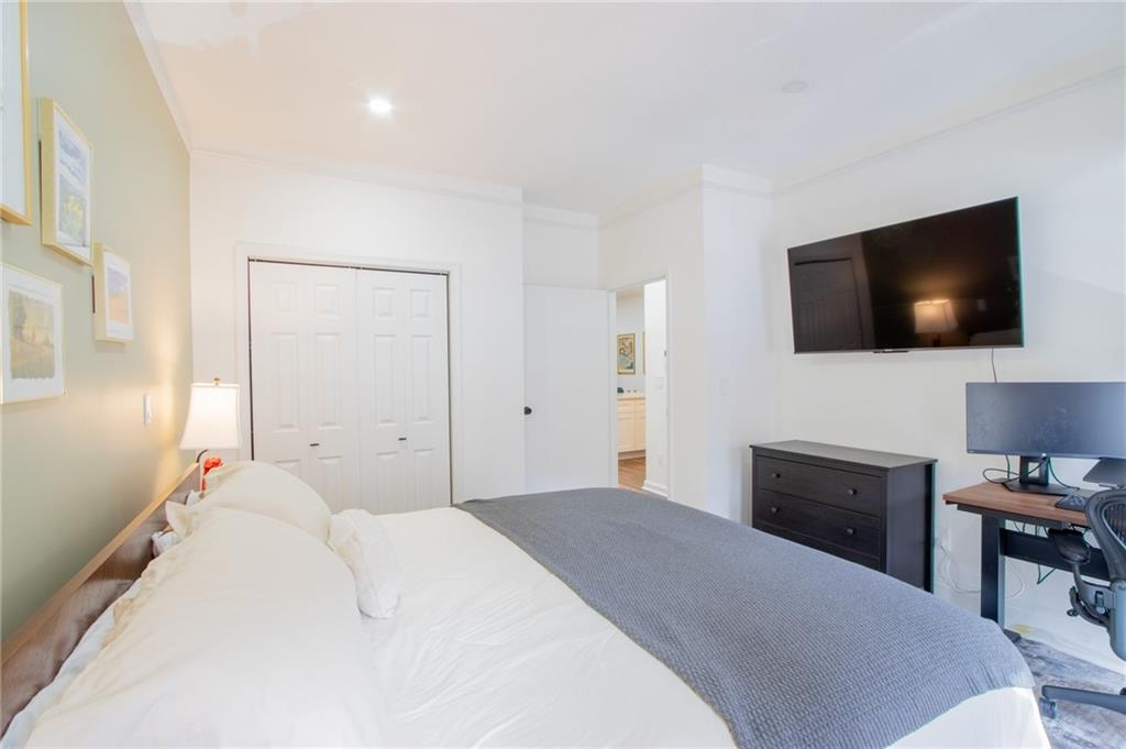 10104 4th Avenue Bay Ridge Brooklyn NY 11209