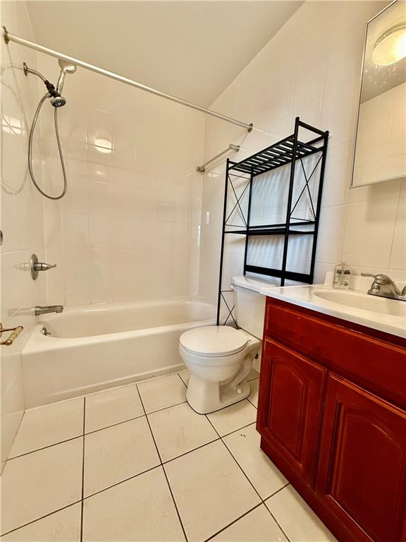 6124 19th Avenue Bensonhurst Brooklyn NY 11204