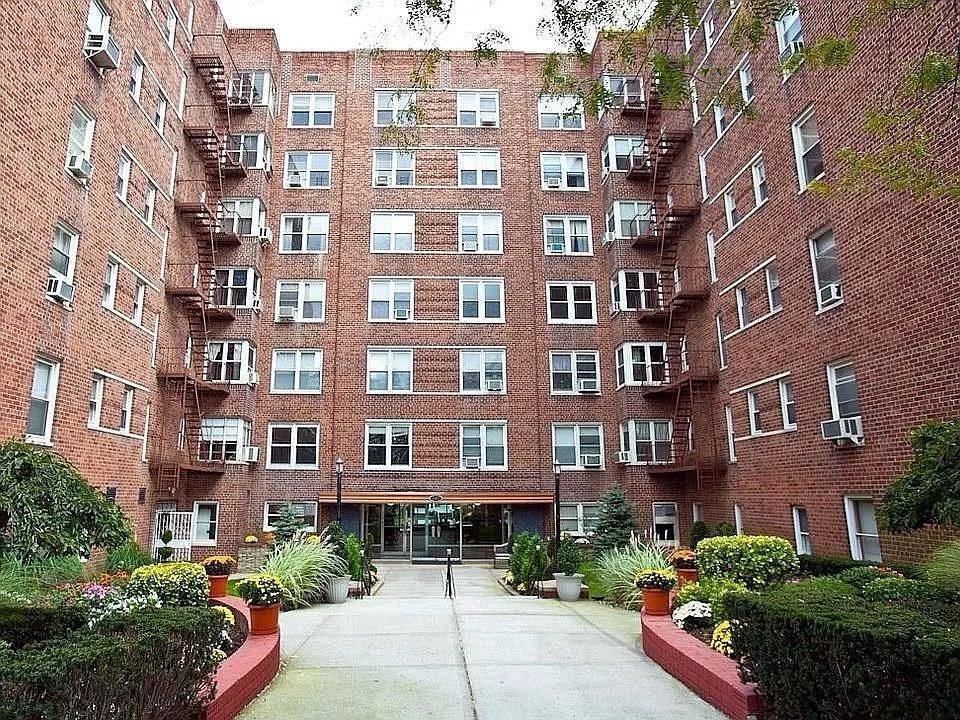 9801 Shore Road Bay Ridge Brooklyn NY 11209