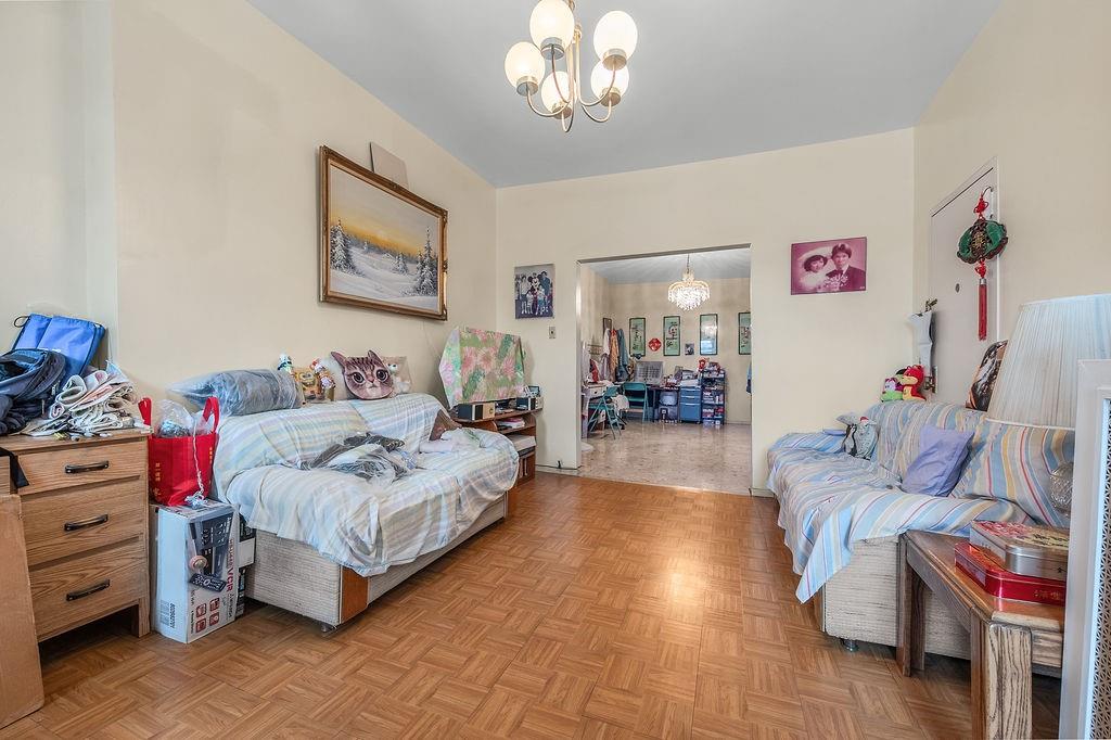 5209 Fort Hamilton Parkway Sunset Park Brooklyn NY 11219