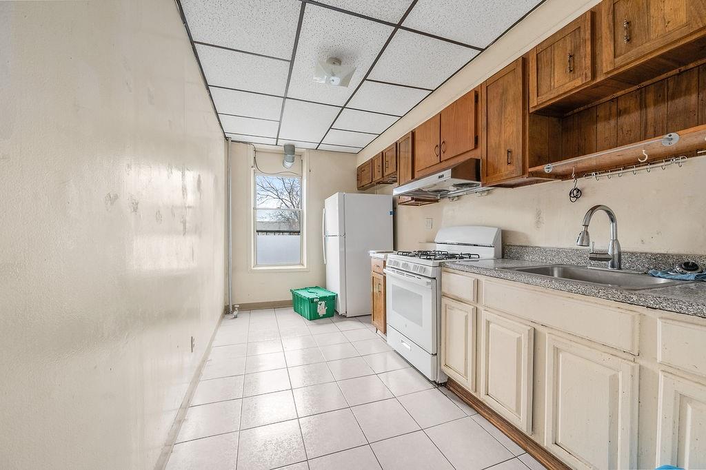 5209 Fort Hamilton Parkway Sunset Park Brooklyn NY 11219