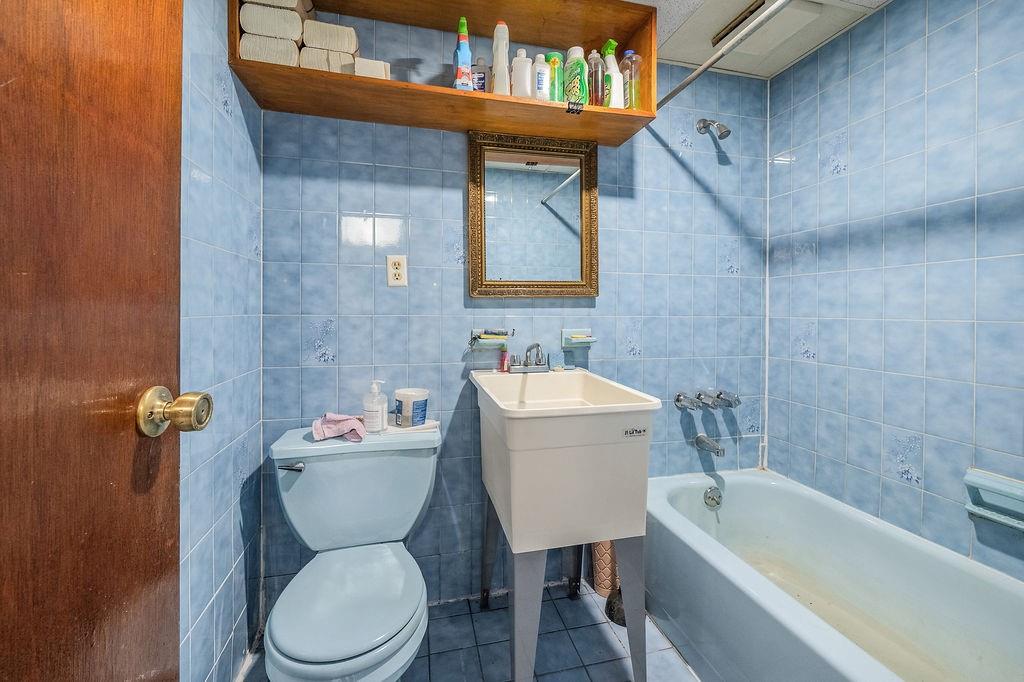 5209 Fort Hamilton Parkway Sunset Park Brooklyn NY 11219