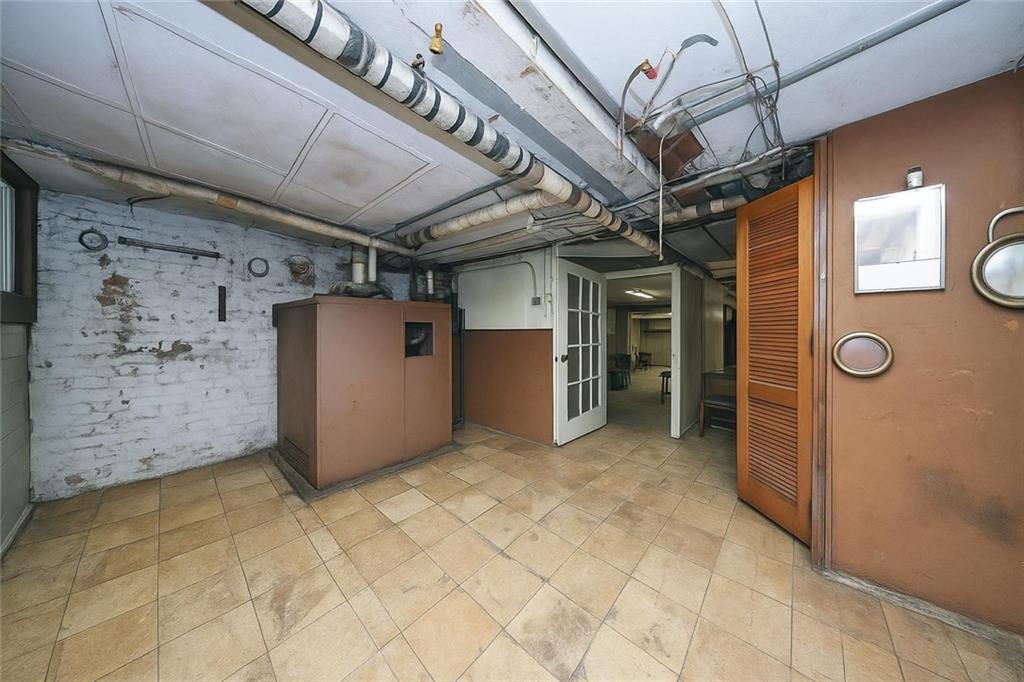 6821 16th Avenue Bensonhurst Brooklyn NY 11204