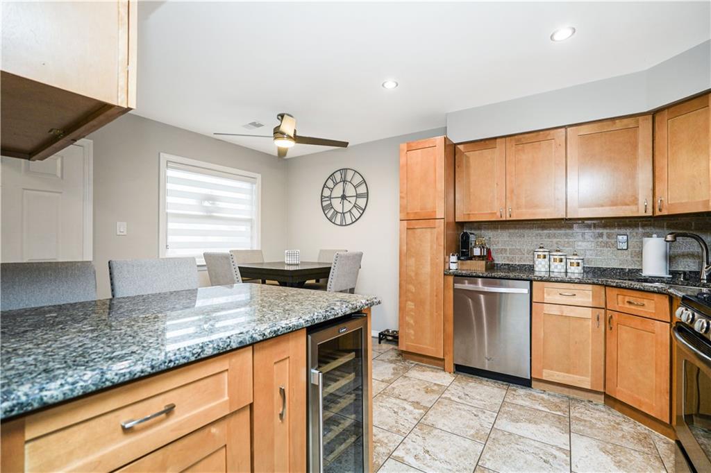 68 Gina Court New Springville Staten Island NY 10314