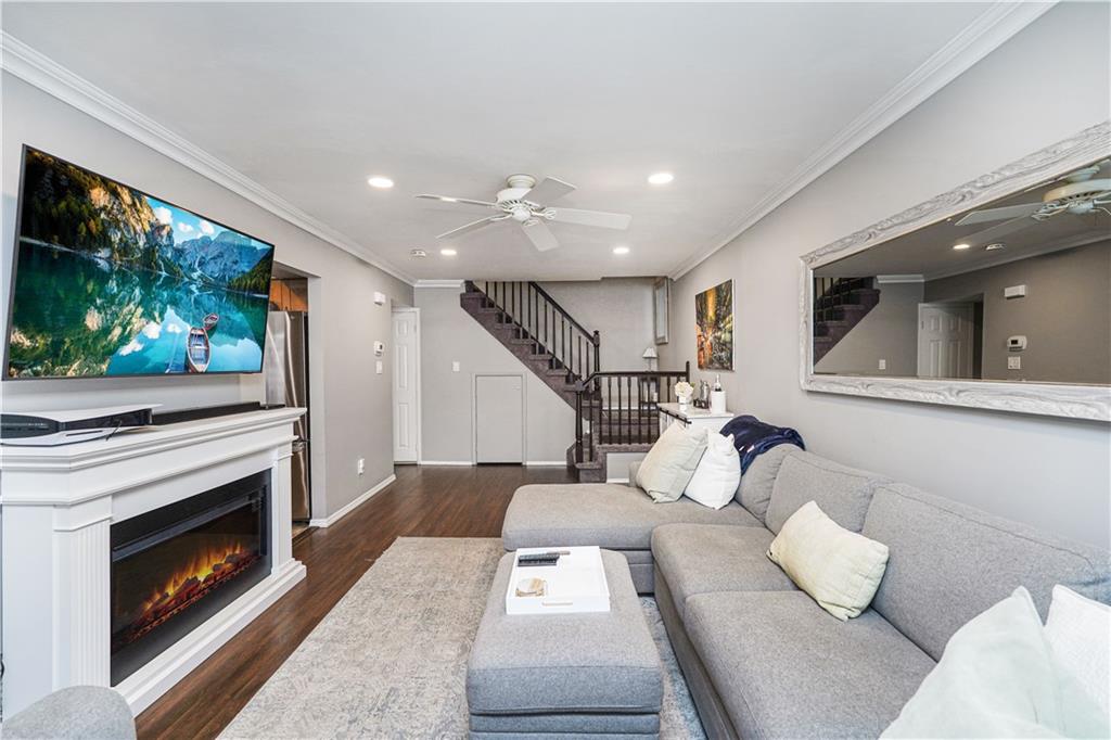 68 Gina Court New Springville Staten Island NY 10314