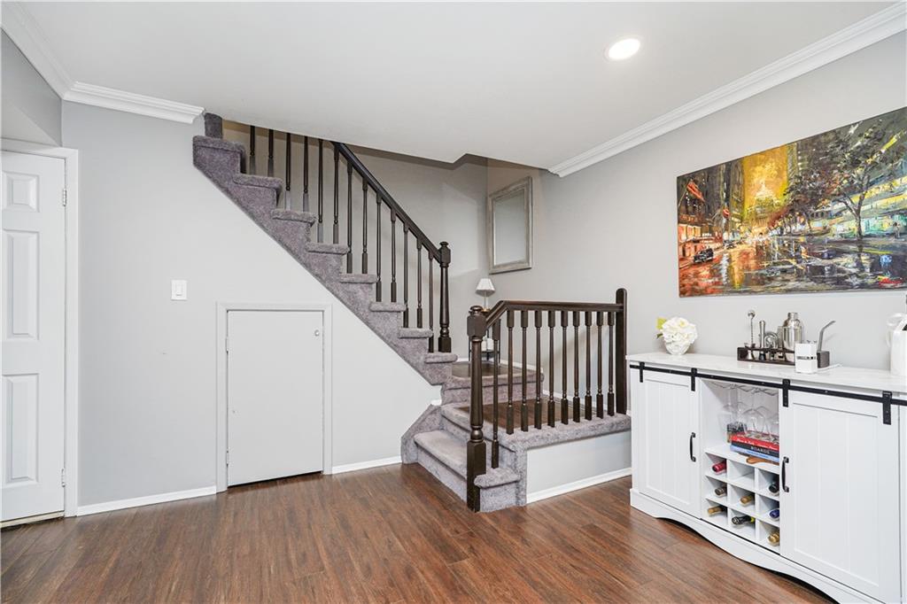 68 Gina Court New Springville Staten Island NY 10314