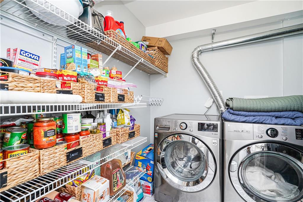 68 Gina Court New Springville Staten Island NY 10314