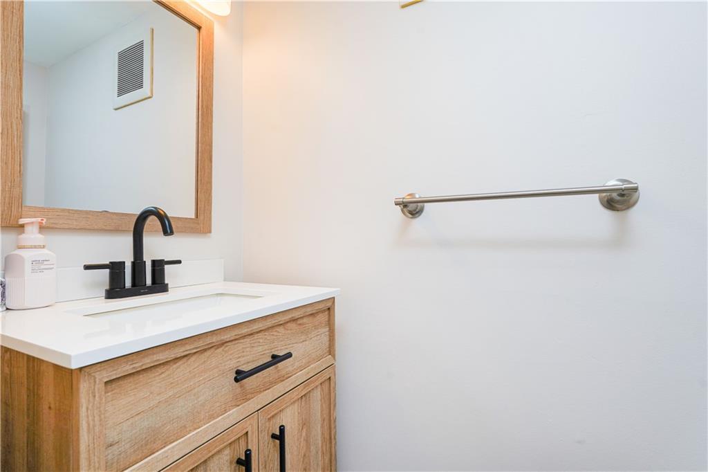 68 Gina Court New Springville Staten Island NY 10314