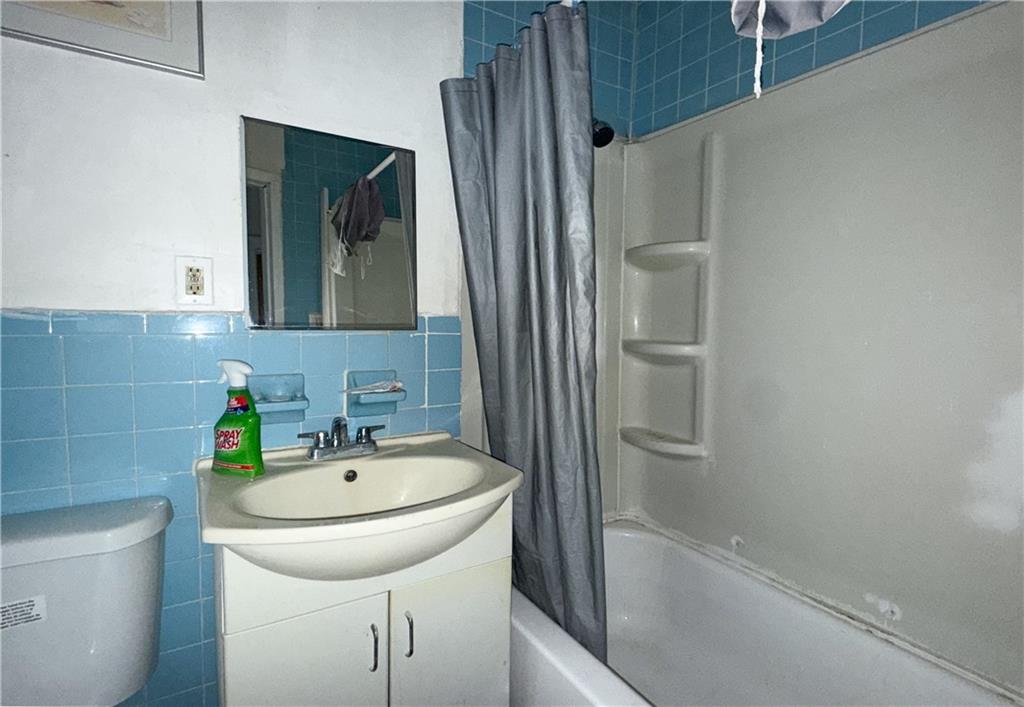 11106 Farmers Boulevard Saint Albans Queens NY 11412