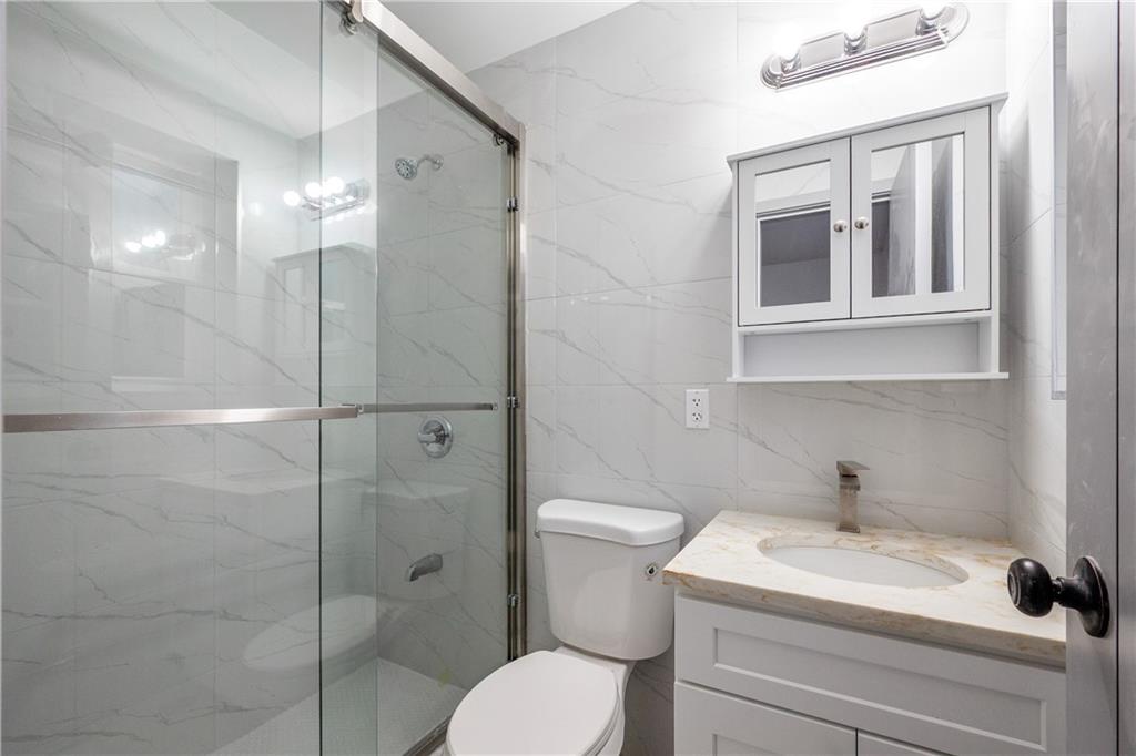 66-17 Clinton Avenue Maspeth Maspeth NY 11378