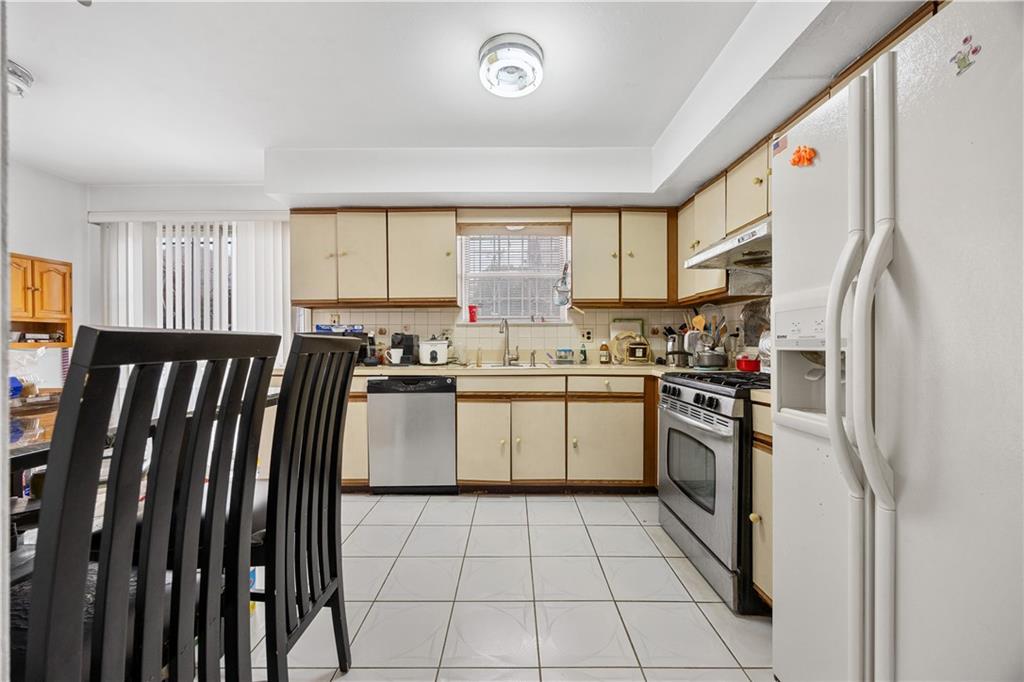 306 Hylan Boulevard Rosebank Staten Island NY 10305