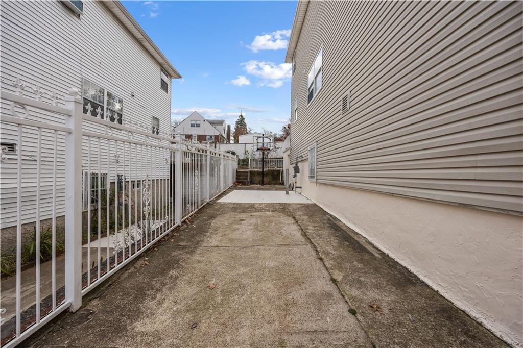 306 Hylan Boulevard Rosebank Staten Island NY 10305