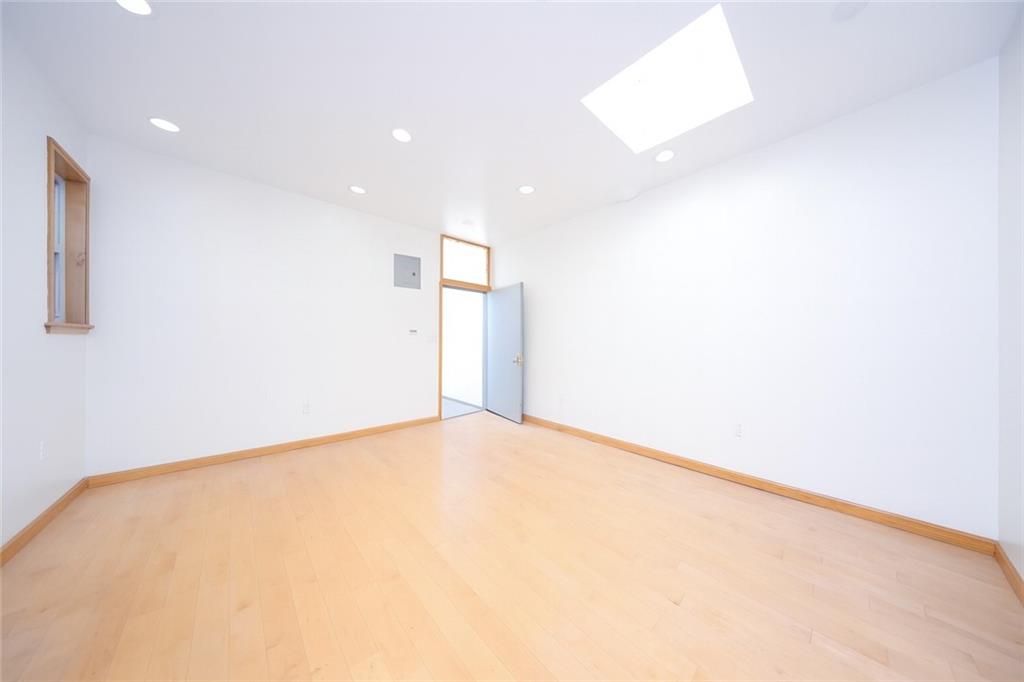 7616 18th Avenue Bensonhurst Brooklyn NY 11214