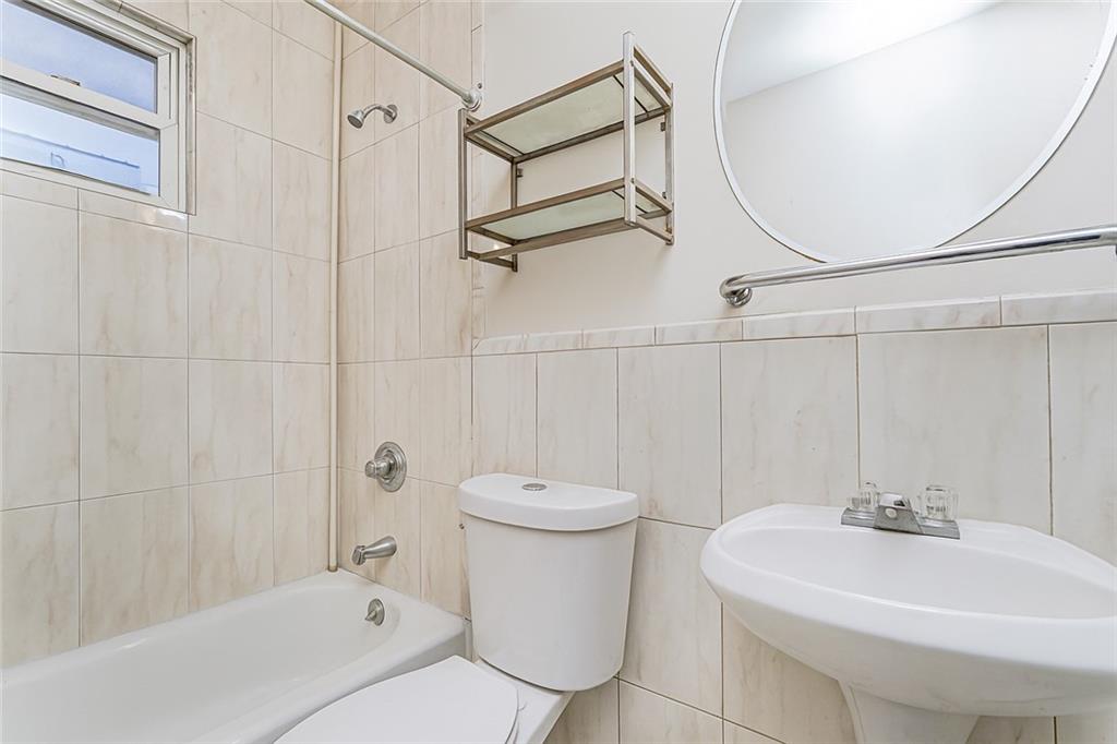 1654 East 51st Street Old Mill Basin Brooklyn NY 00000